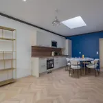 Maison Proche Atelier Des Lumieres Rue Oberkampf